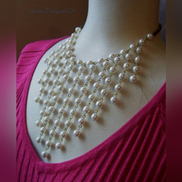 Hand Made - Elegant Pearl Necklace - Picture 5 of 5